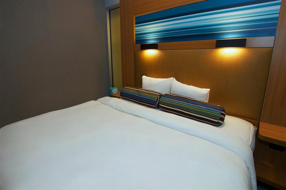 Aloft Tulsa Downtown Hotel Стая снимка