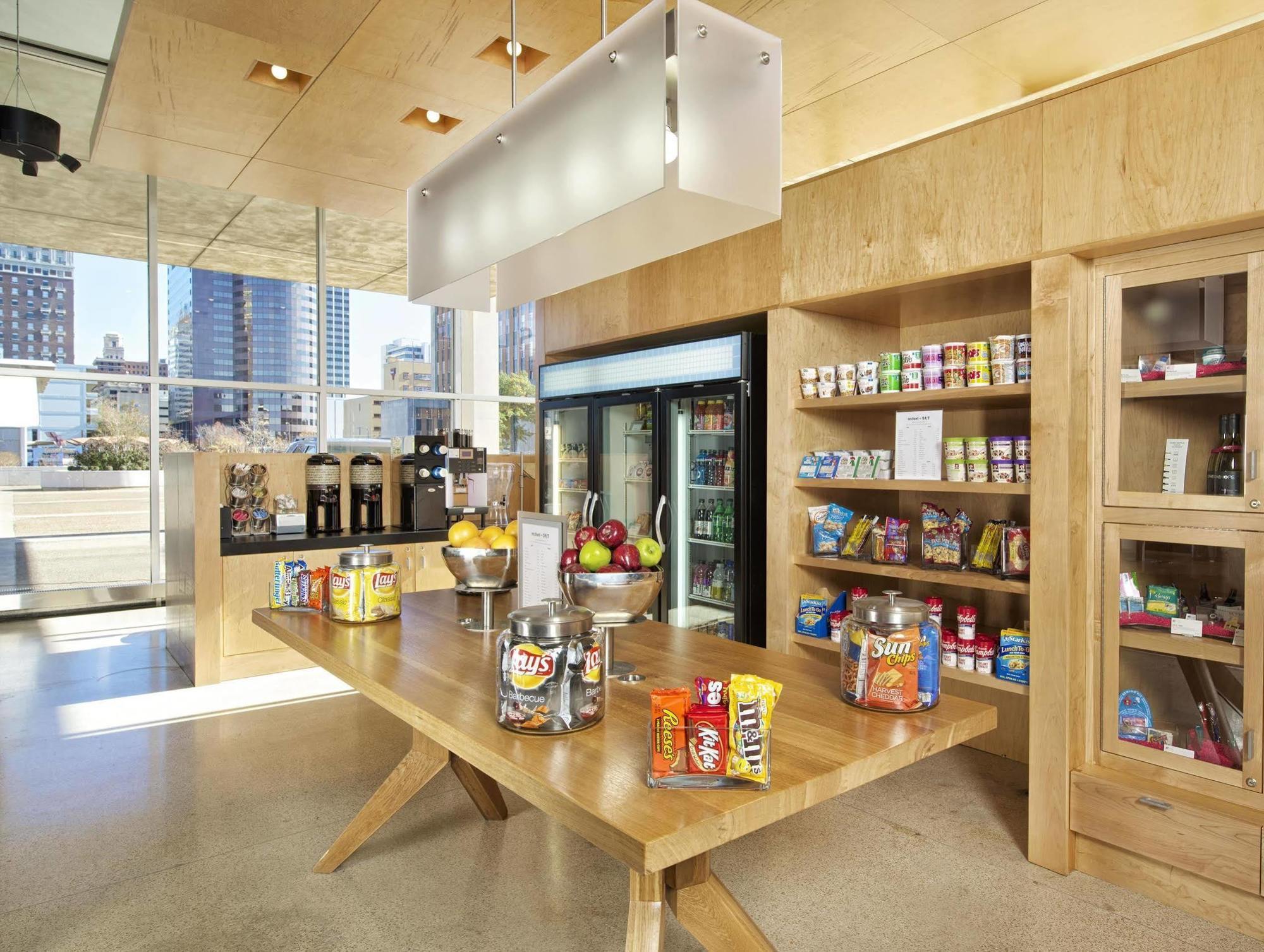 Aloft Tulsa Downtown Hotel Екстериор снимка
