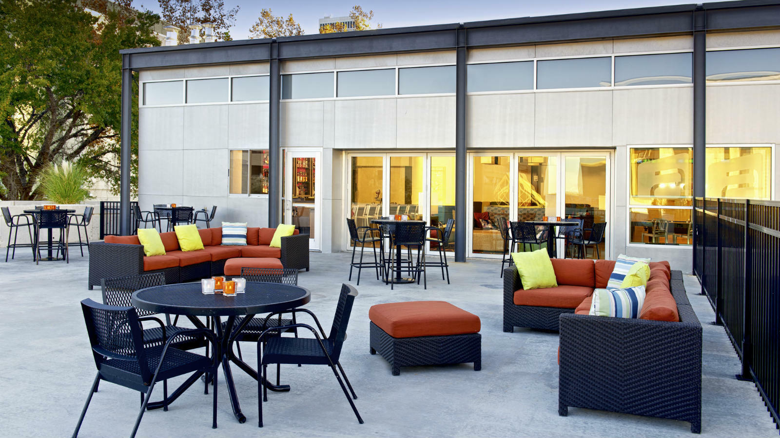 Aloft Tulsa Downtown Hotel Екстериор снимка