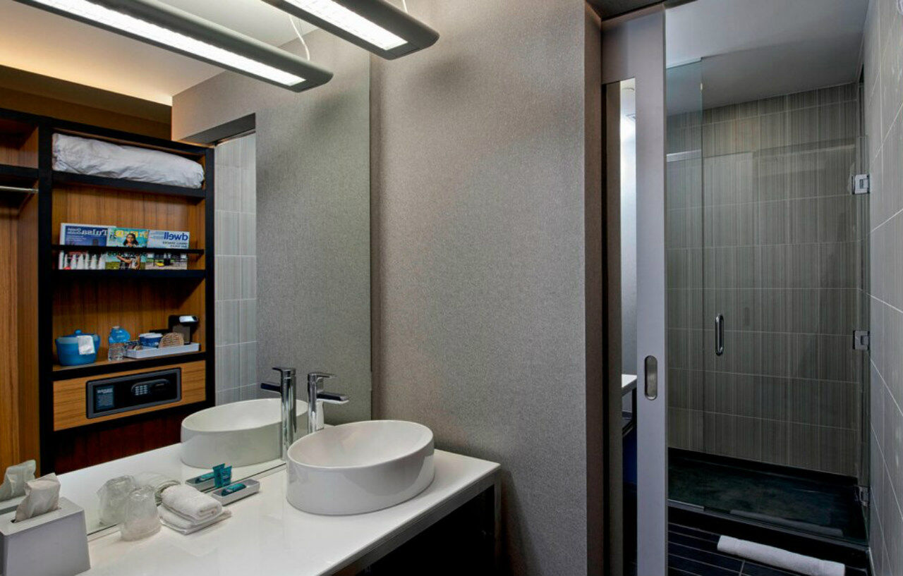 Aloft Tulsa Downtown Hotel Екстериор снимка
